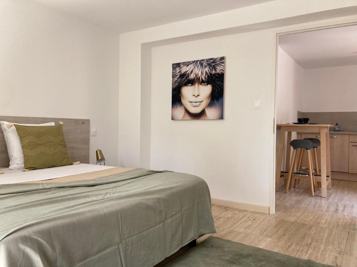 Apartament Pavillon De L'Etang Châteauneuf-du-Rhône Zewnętrze zdjęcie