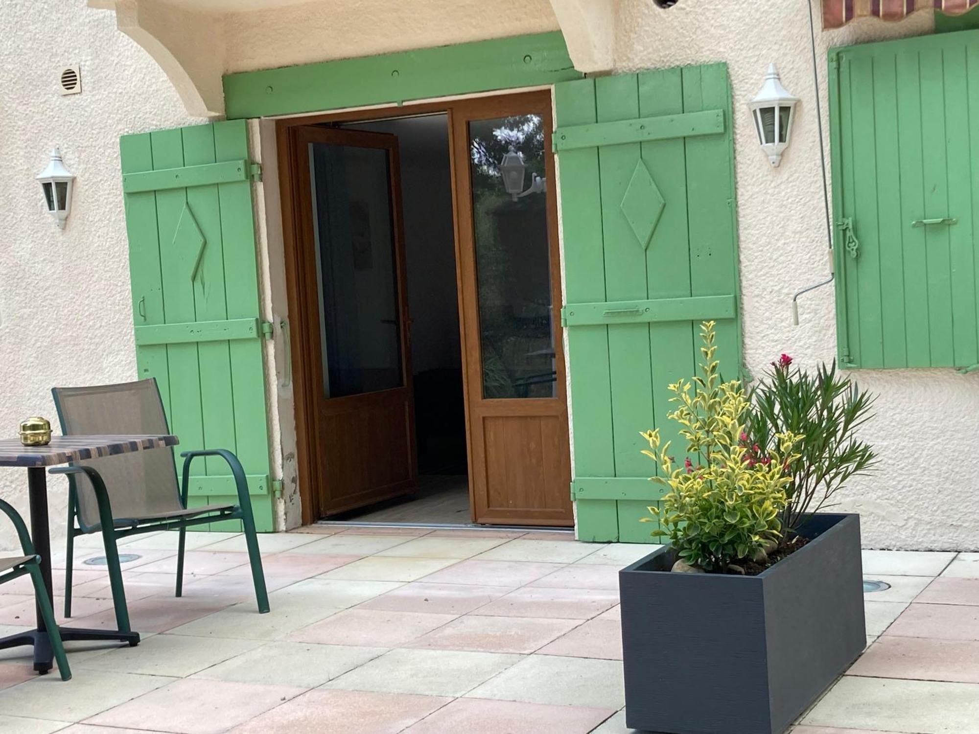 Apartament Pavillon De L'Etang Châteauneuf-du-Rhône Zewnętrze zdjęcie