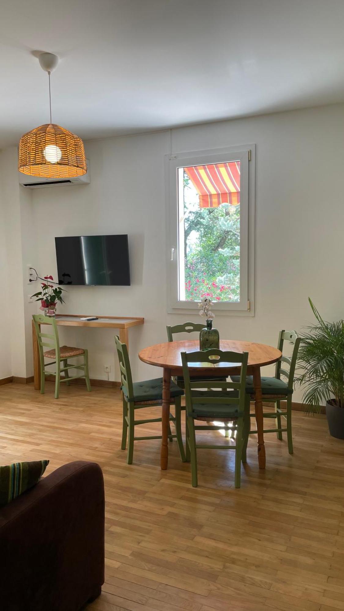 Apartament Pavillon De L'Etang Châteauneuf-du-Rhône Zewnętrze zdjęcie