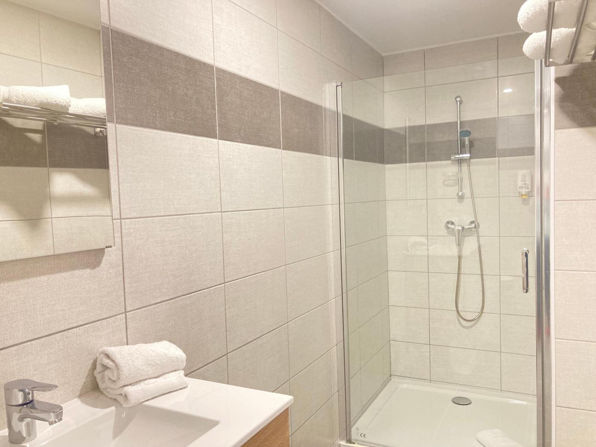 Apartament Pavillon De L'Etang Châteauneuf-du-Rhône Zewnętrze zdjęcie