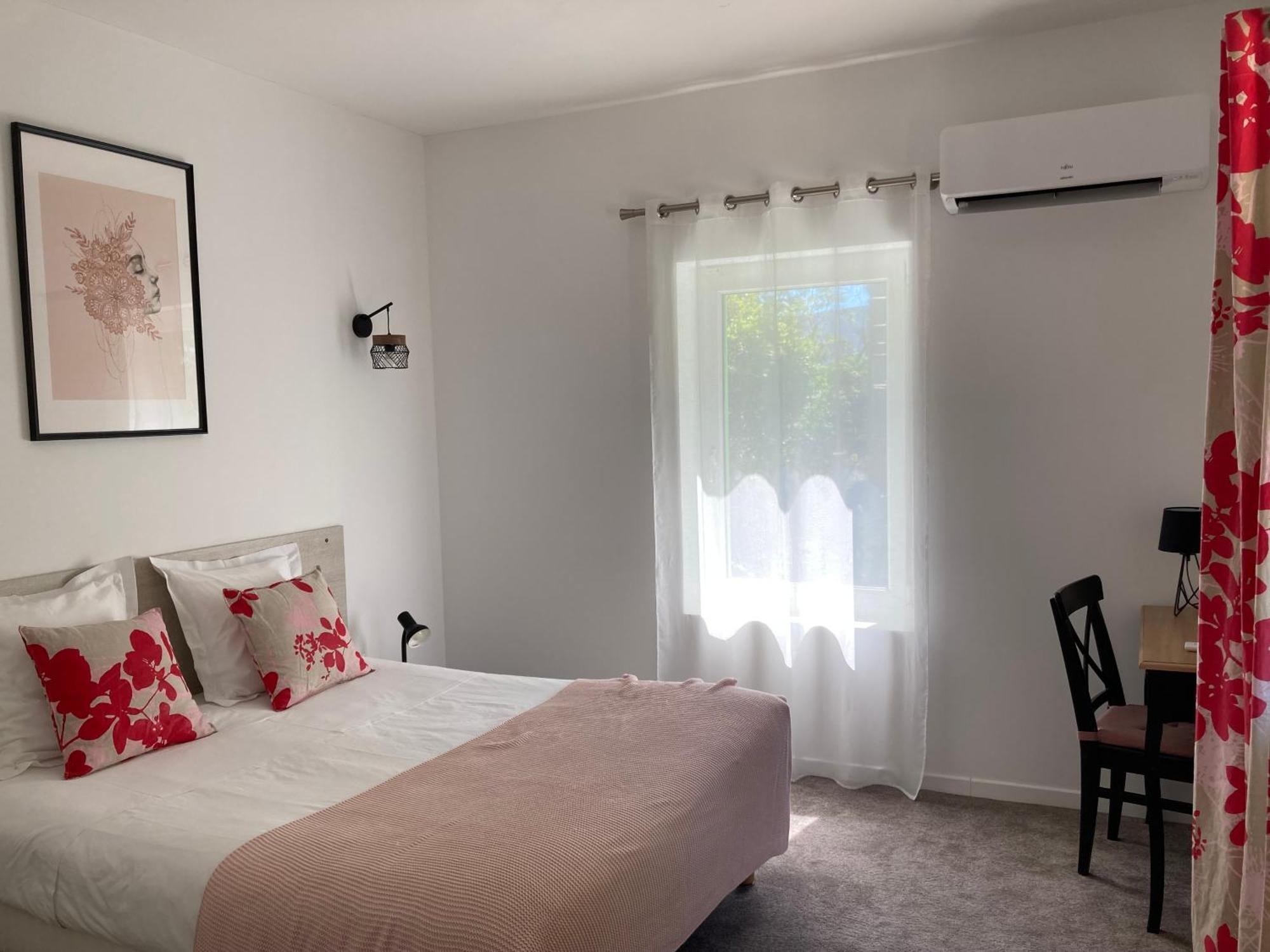 Apartament Pavillon De L'Etang Châteauneuf-du-Rhône Zewnętrze zdjęcie