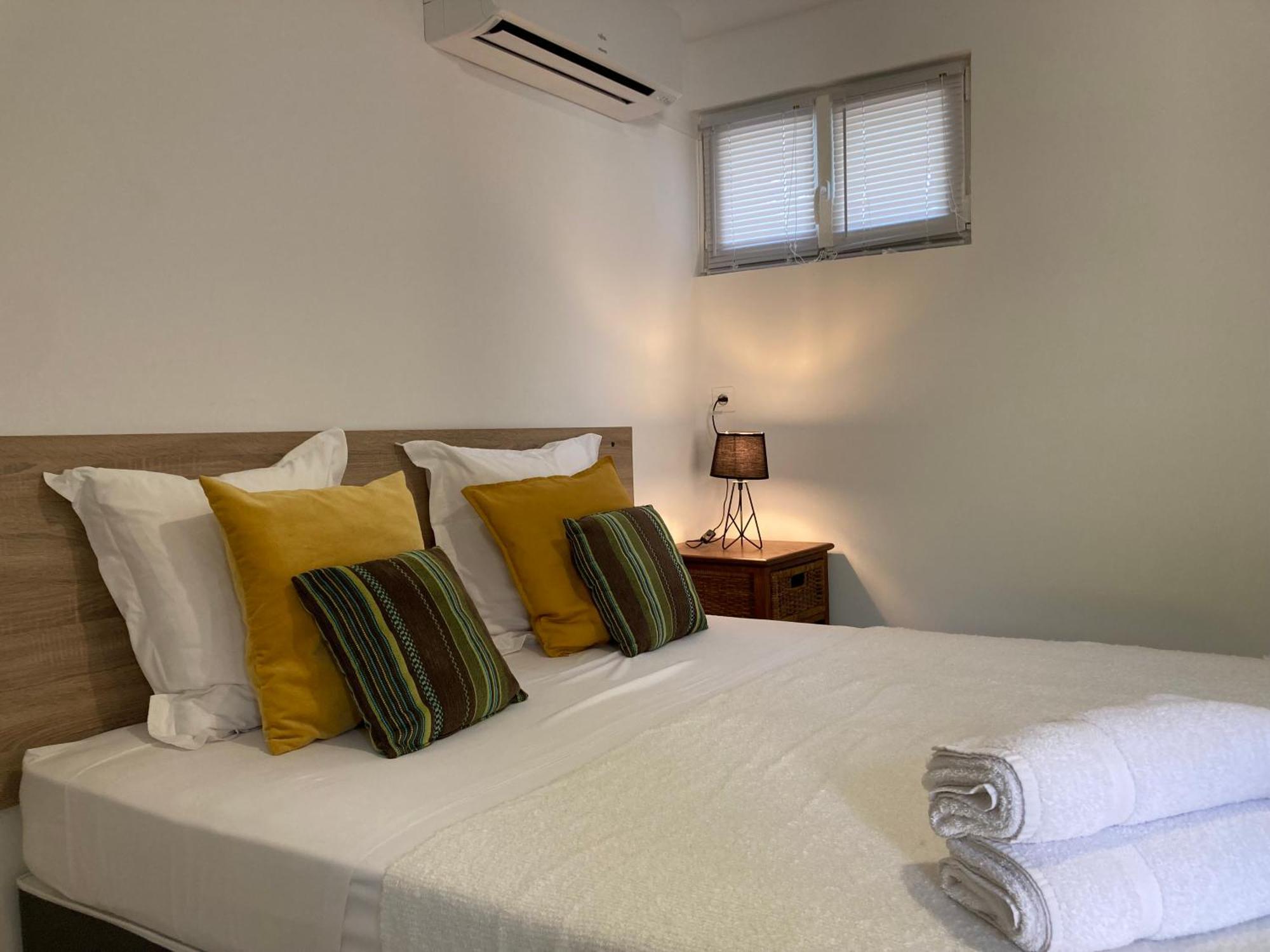 Apartament Pavillon De L'Etang Châteauneuf-du-Rhône Zewnętrze zdjęcie