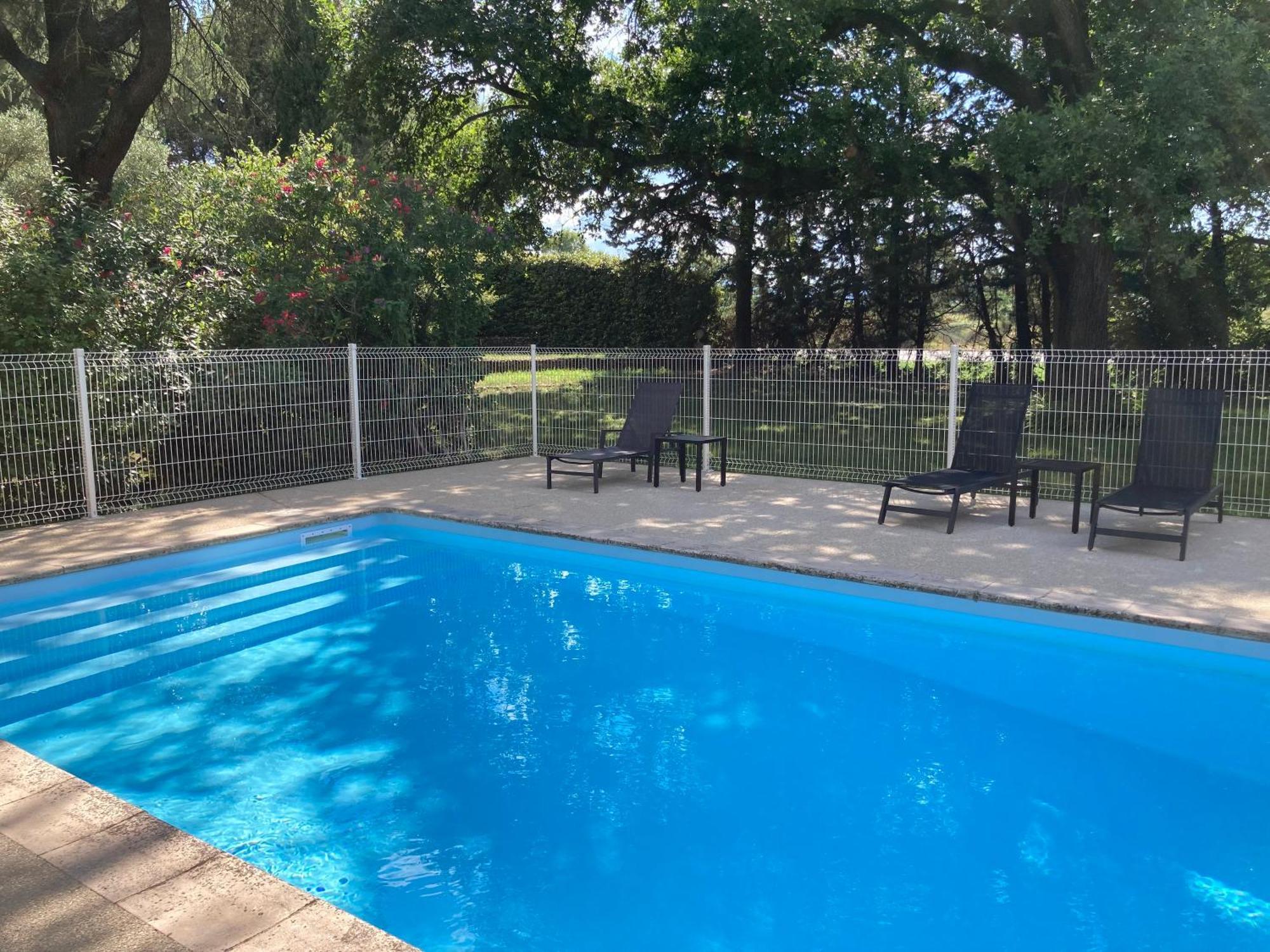 Apartament Pavillon De L'Etang Châteauneuf-du-Rhône Zewnętrze zdjęcie